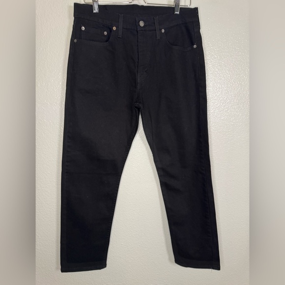 502™ TAPER FIT MEN'S JEANS Size 33x30 Black Color. - Picture 6 of 8